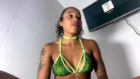 kelly__thomson online show from 01.15.25