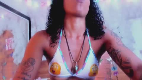 kelly__thomson online show from 02.13.25