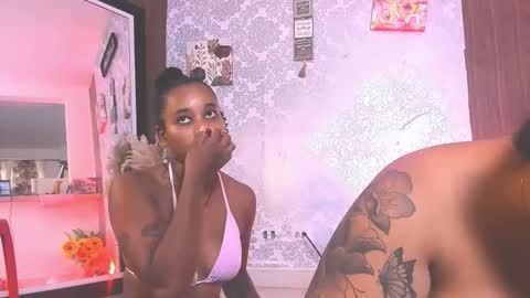 kelly__thomson online show from 09.16.25