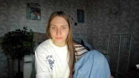 Snapshot of kelly_gerzikaaa chatting on 10.25.25 kelly_gerzikaaa online show from 10.25.25