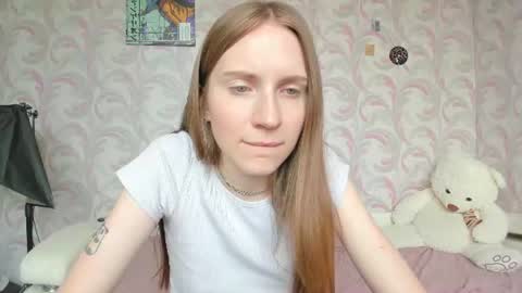 Snapshot of kelly_gerzikaaa chatting on 06.18.26 kelly_gerzikaaa online show from 06.18.26