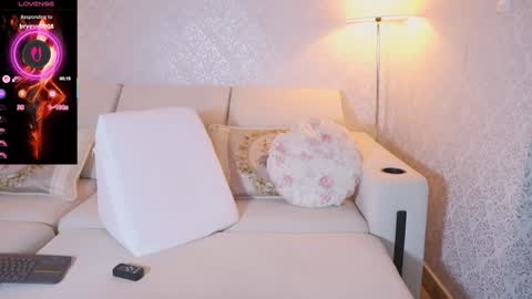 vanessa online show from 03.08.26