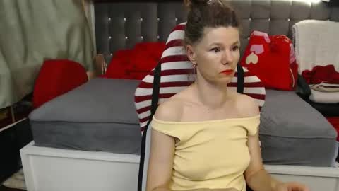 kelly online show from 05.10.26
