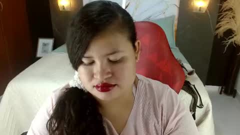 Snapshot of kellyshibary chatting on 08.01.26 KELLY LUNA online show from 08.01.26