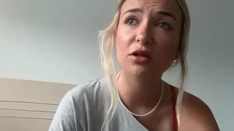 Kelsey Blu online show from 04.02.26