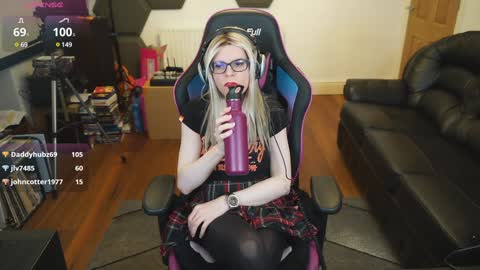 kelseycobalt online show from 12.04.24