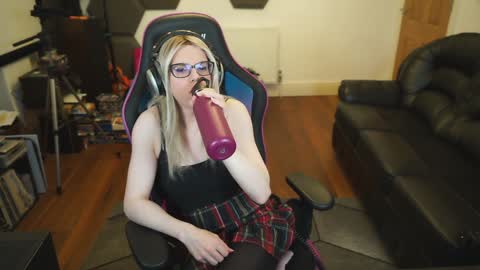 kelseycobalt online show from 12.06.24