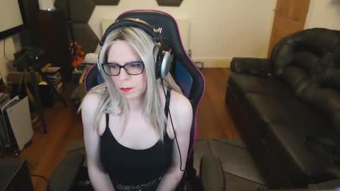 kelseycobalt online show from 02.18.25