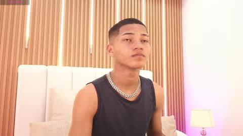 Snapshot of kelvin_josue chatting on 05.24.26 Kelvin online show from 05.24.26