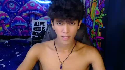 Snapshot of ken_bigcockxx chatting on 06.15.26 Ken online show from 06.15.26