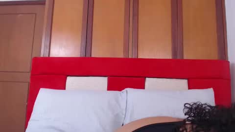 Kendall online show from 12.04.24