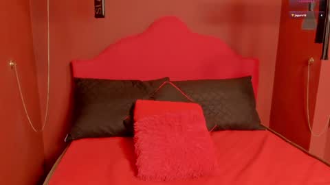 kendal_jhonsson online show from 12.08.24