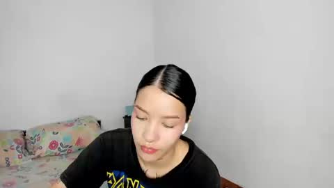 Kendal online show from 09.24.25