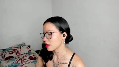 Kendal online show from 01.06.26