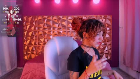 Snapshot of kendall23_ chatting on 01.31.25 Kendall online show from 01.31.25