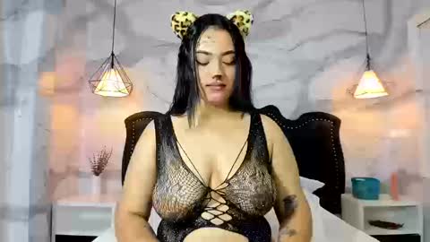 Kendall no Jenner  online show from 02.19.26