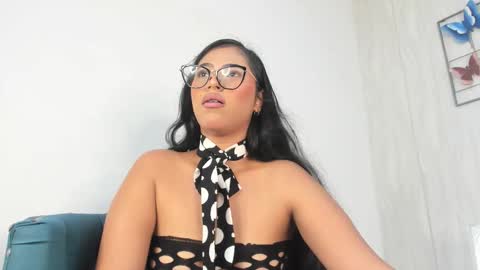 Snapshot of kendall_queen__ chatting on 03.04.26 kendall queen online show from 03.04.26