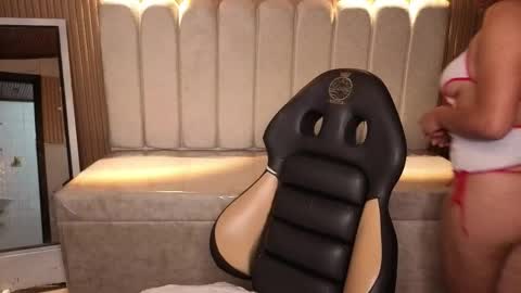 kendall_rossii_ online show from 11.27.25