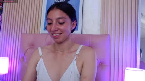 Snapshot of kendall_saenz chatting on 12.28.24 kendall_saenz online show from 12.28.24