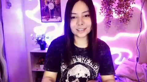 Snapshot of kendall_snow chatting on 06.30.26 kendall_snow online show from 06.30.26