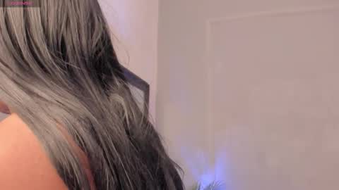 kendallbleer online show from 11.24.25