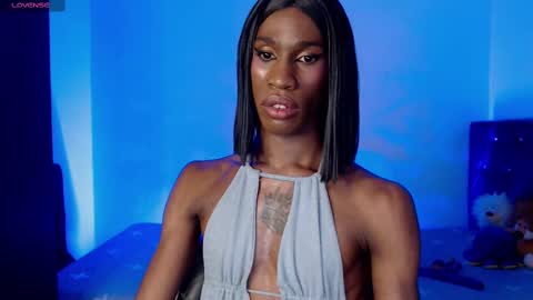 kendallgil_ online show from 03.04.25