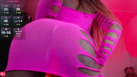 kendallgil_ online show from 12.05.25