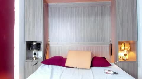 Kendal online show from 01.14.25