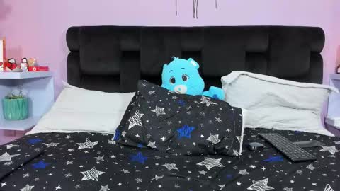 kendallwings online show from 11.08.25