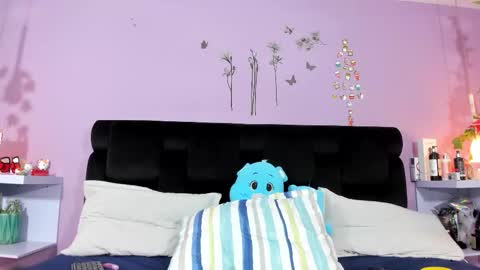 kendallwings online show from 12.21.25