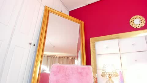 Kendal  online show from 01.13.25