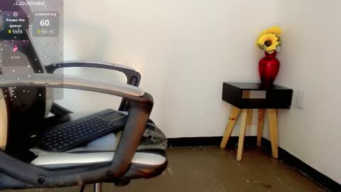 Kendra Bailey online show from 11.18.25