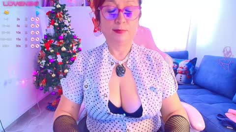 Snapshot of kendra_jhonson chatting on 12.19.24 sweet kendra online show from 12.19.24