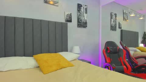 Kendra London online show from 03.17.26