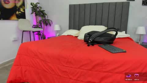 Kendra London online show from 03.31.26