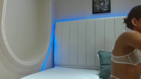 kendra_lux1 online show from 11.03.25