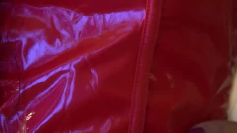 Snapshot of kendrabloom chatting on 12.04.25 KendraBloom online show from 12.04.25