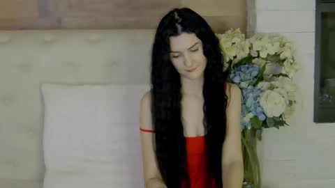 Snapshot of kendrabloom chatting on 01.16.26 KendraBloom online show from 01.16.26