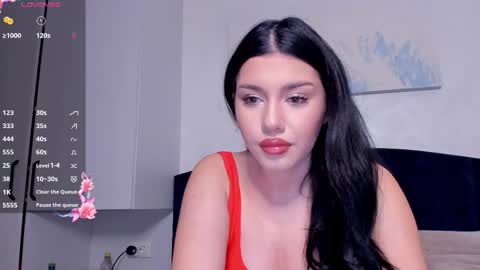 Kendra Kiss online show from 10.20.25