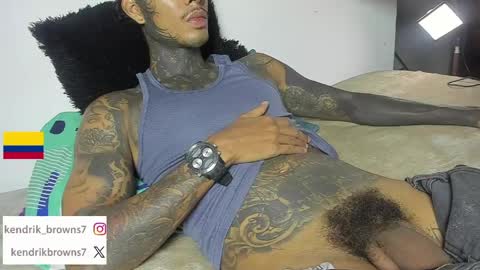 Snapshot of kendrik_brown chatting on 06.06.26 kendrick brown online show from 06.06.26