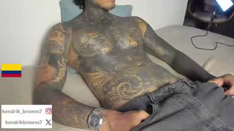 Snapshot of kendrik_brown chatting on 06.20.26 kendrick brown online show from 06.20.26
