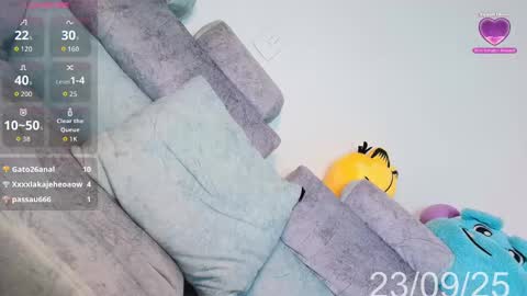 Snapshot of kenia_fox1 chatting on 09.24.25 kenia_fox1 online show from 09.24.25