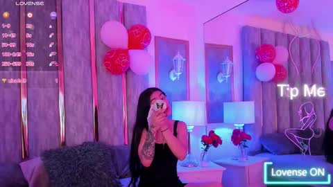 keniavelvet  online show from 03.03.26