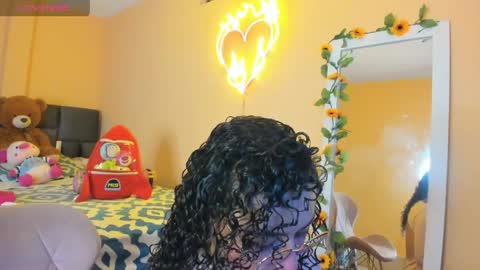 Snapshot of keniia_riizz chatting on 05.14.26 Kenia online show from 05.14.26