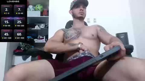 Snapshot of kenn_blake1 chatting on 09.20.25 blake online show from 09.20.25