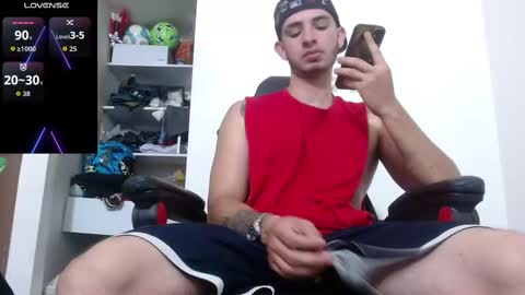 Snapshot of kenn_blake1 chatting on 09.23.25 blake online show from 09.23.25