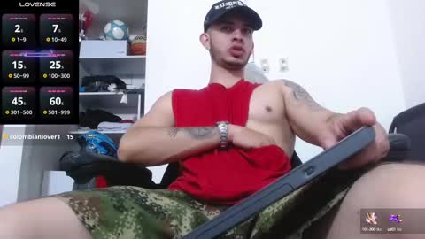 Snapshot of kenn_blake1 chatting on 10.15.25 blake online show from 10.15.25