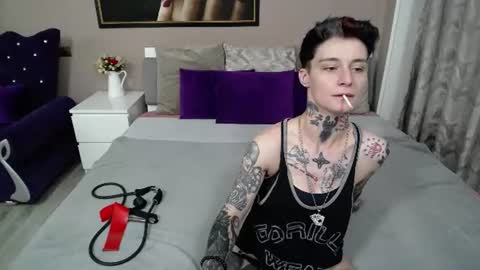 Snapshot of kennyvibe chatting on 07.18.26 kennyvibe online show from 07.18.26