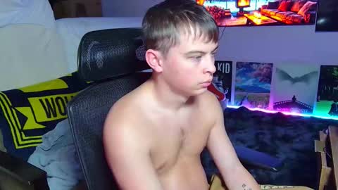 Snapshot of kentuckydrake chatting on 12.03.25 Drake online show from 12.03.25