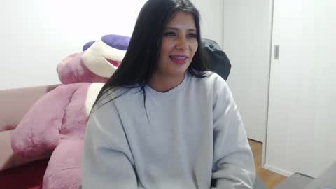 Snapshot of kenyakone chatting on 09.23.25 Kenya Kone online show from 09.23.25